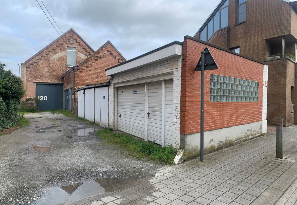 Gesloten garagebox te koop in Mechelen